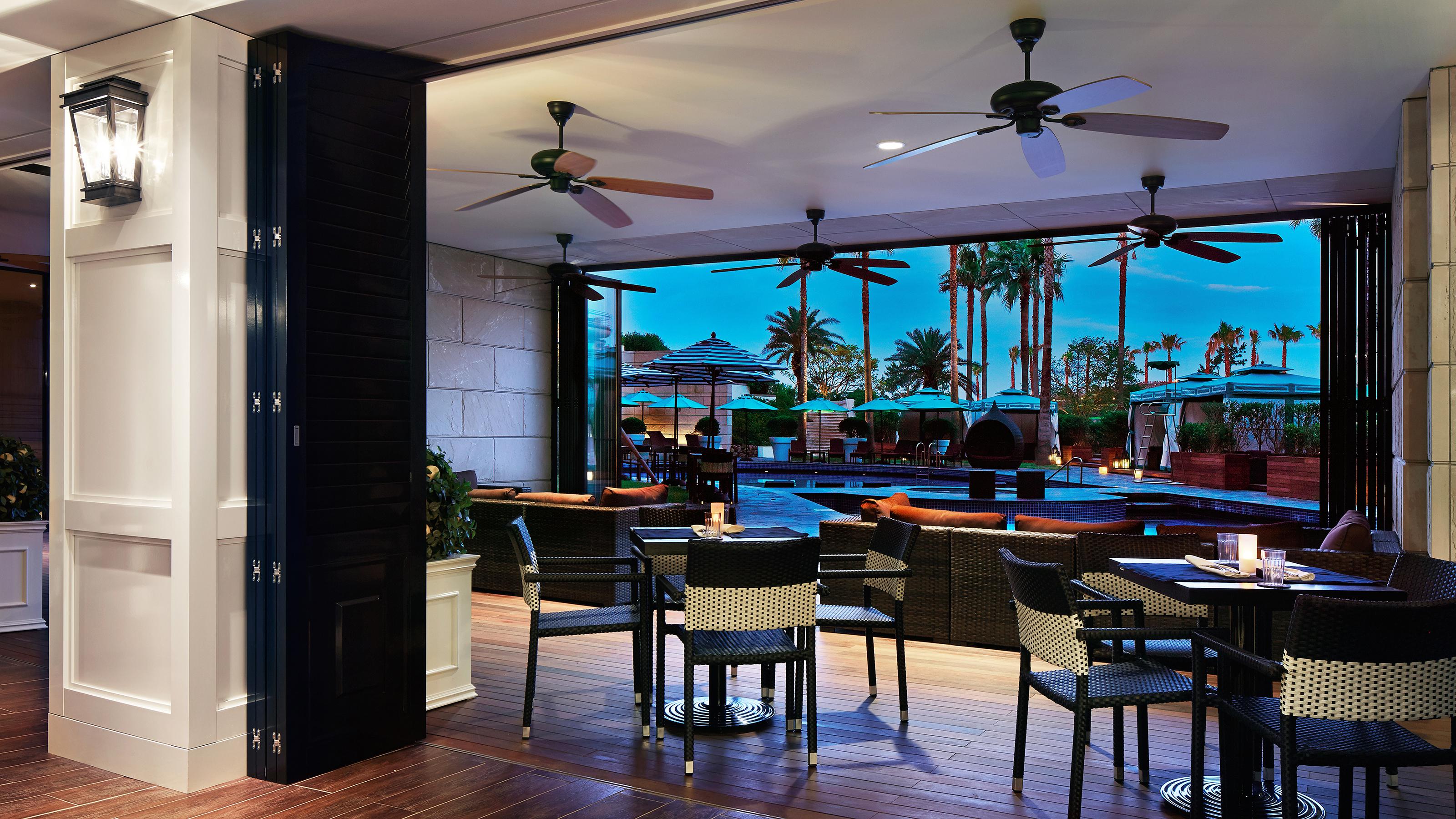 Kensington Jeju Hotel Buitenkant foto The Bar at The Shorebird