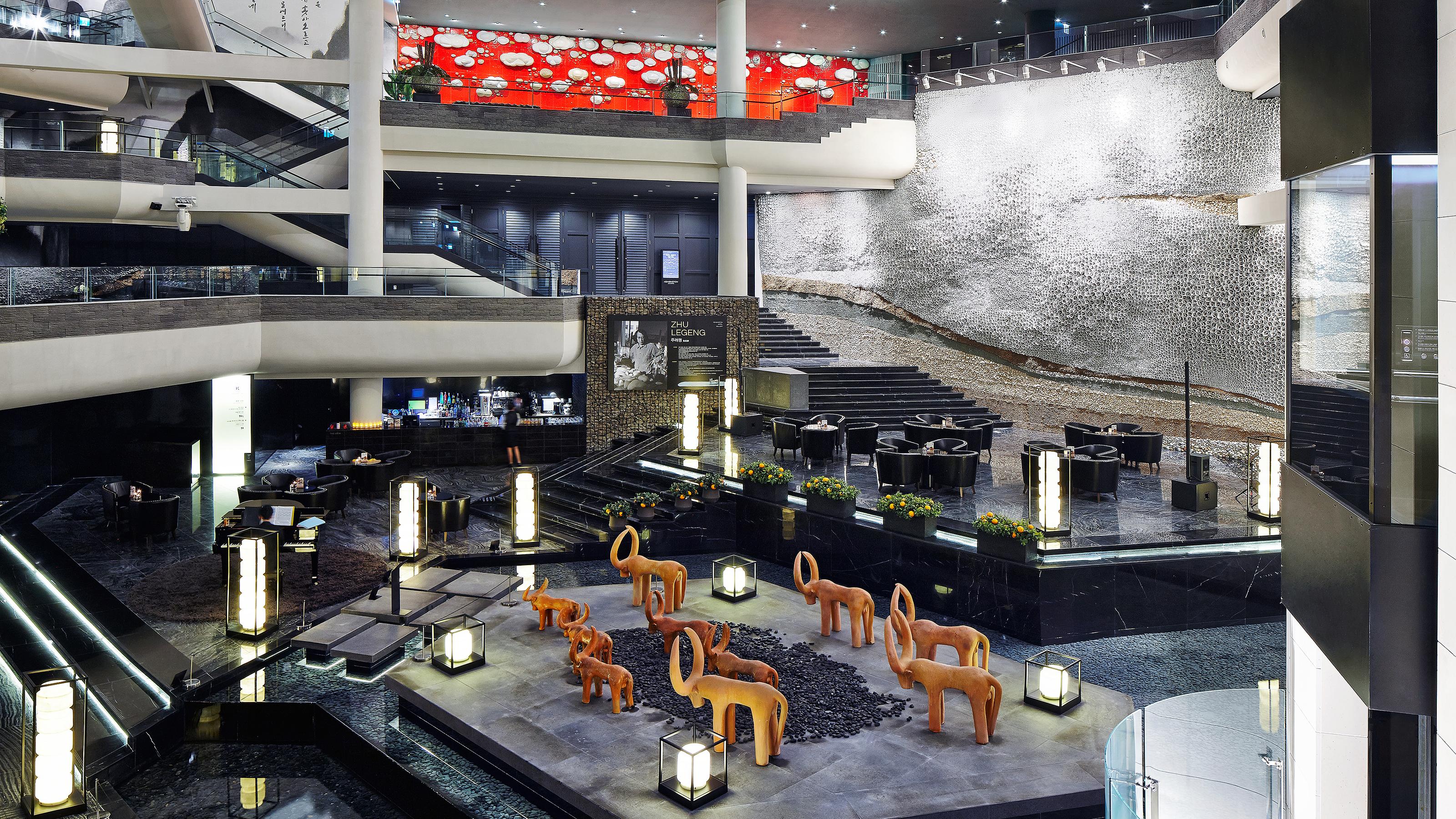 Kensington Jeju Hotel Buitenkant foto The lobby of the hotel