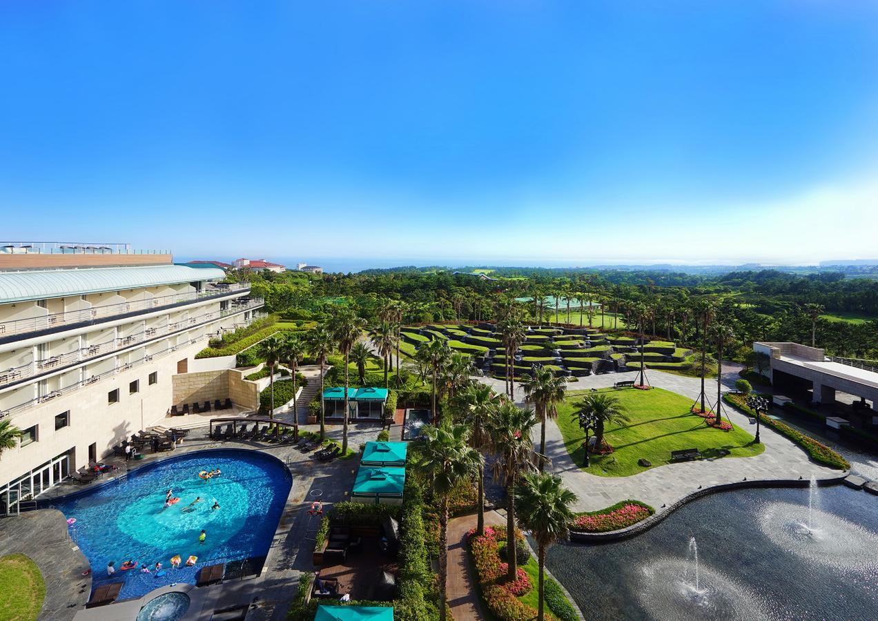 Kensington Jeju Hotel Buitenkant foto The resort's grounds